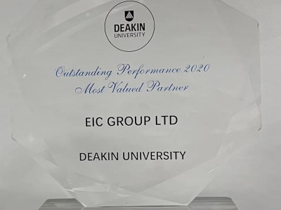荣获澳大利亚迪肯大学2020最有价值合作伙伴奖,启德做到了!